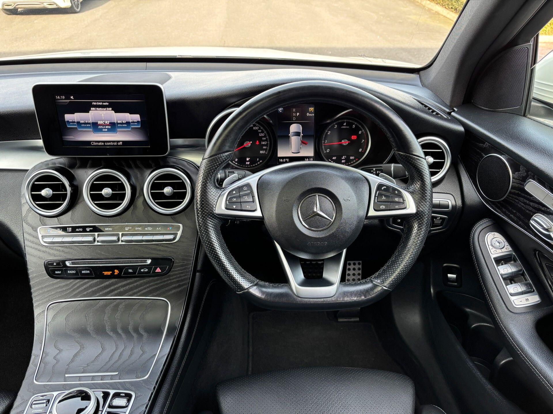 Mercedes-Benz GLC view 29