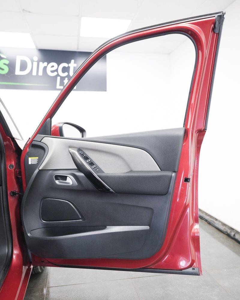 Citroen C4 Picasso view 19