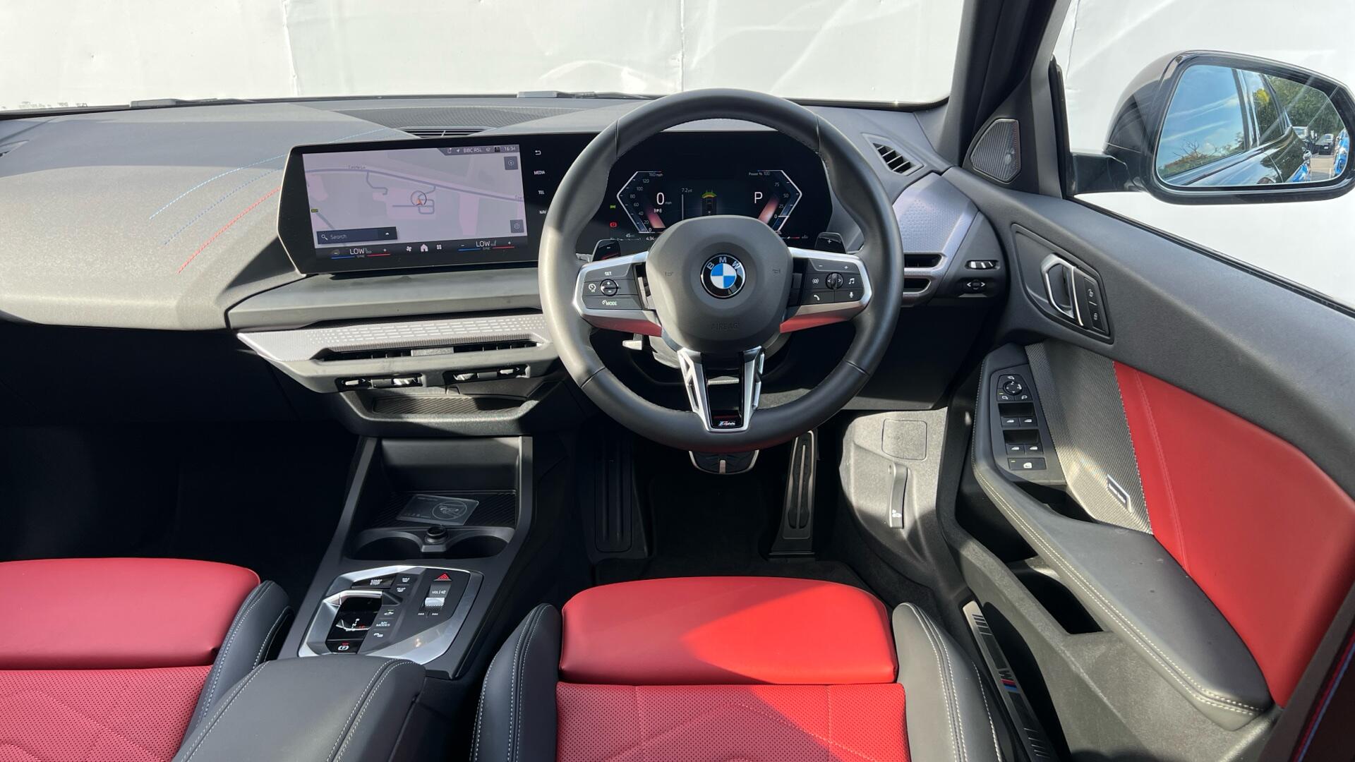 BMW 1 Series view 5