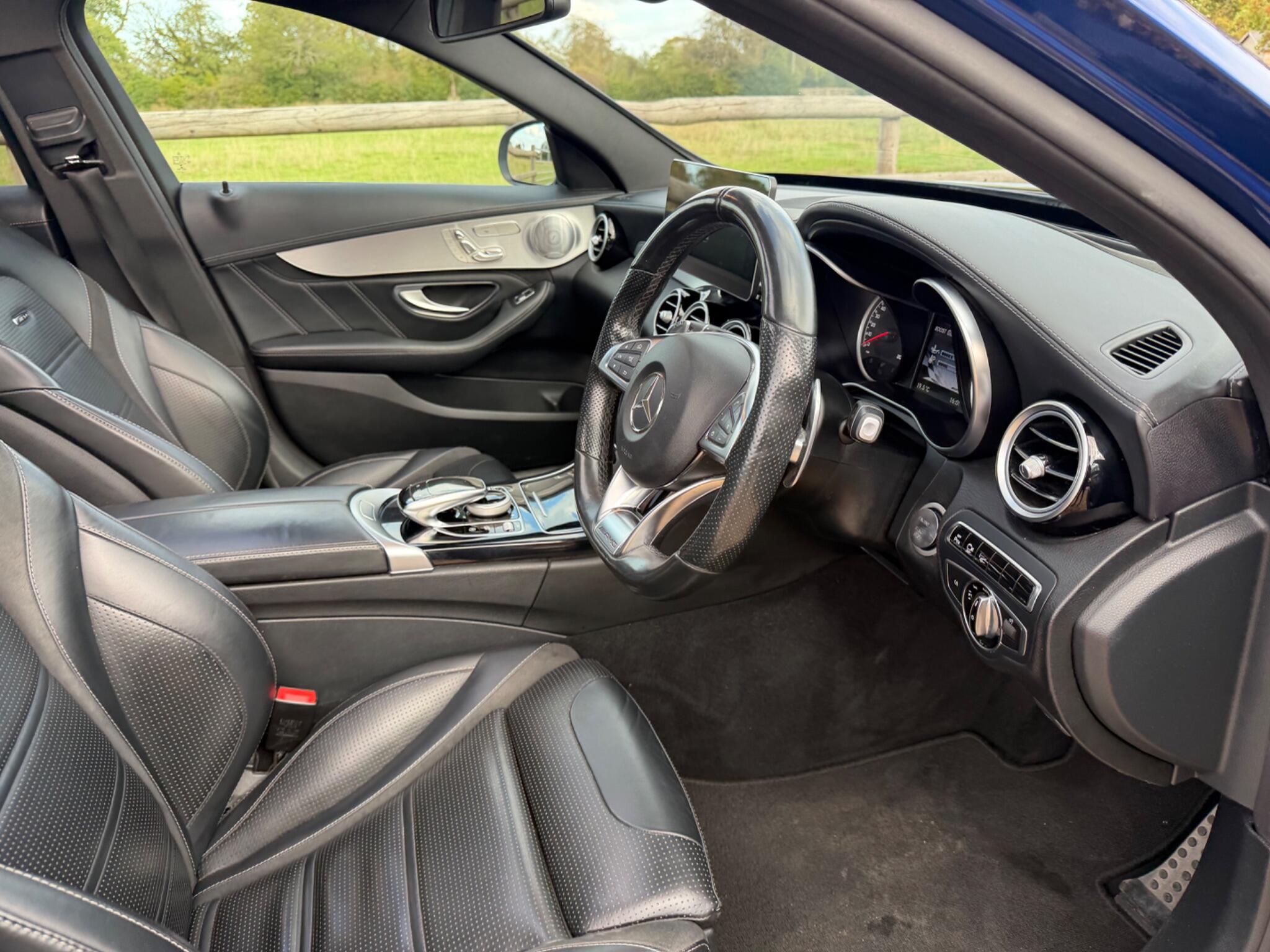 Mercedes-Benz C-Class view 10