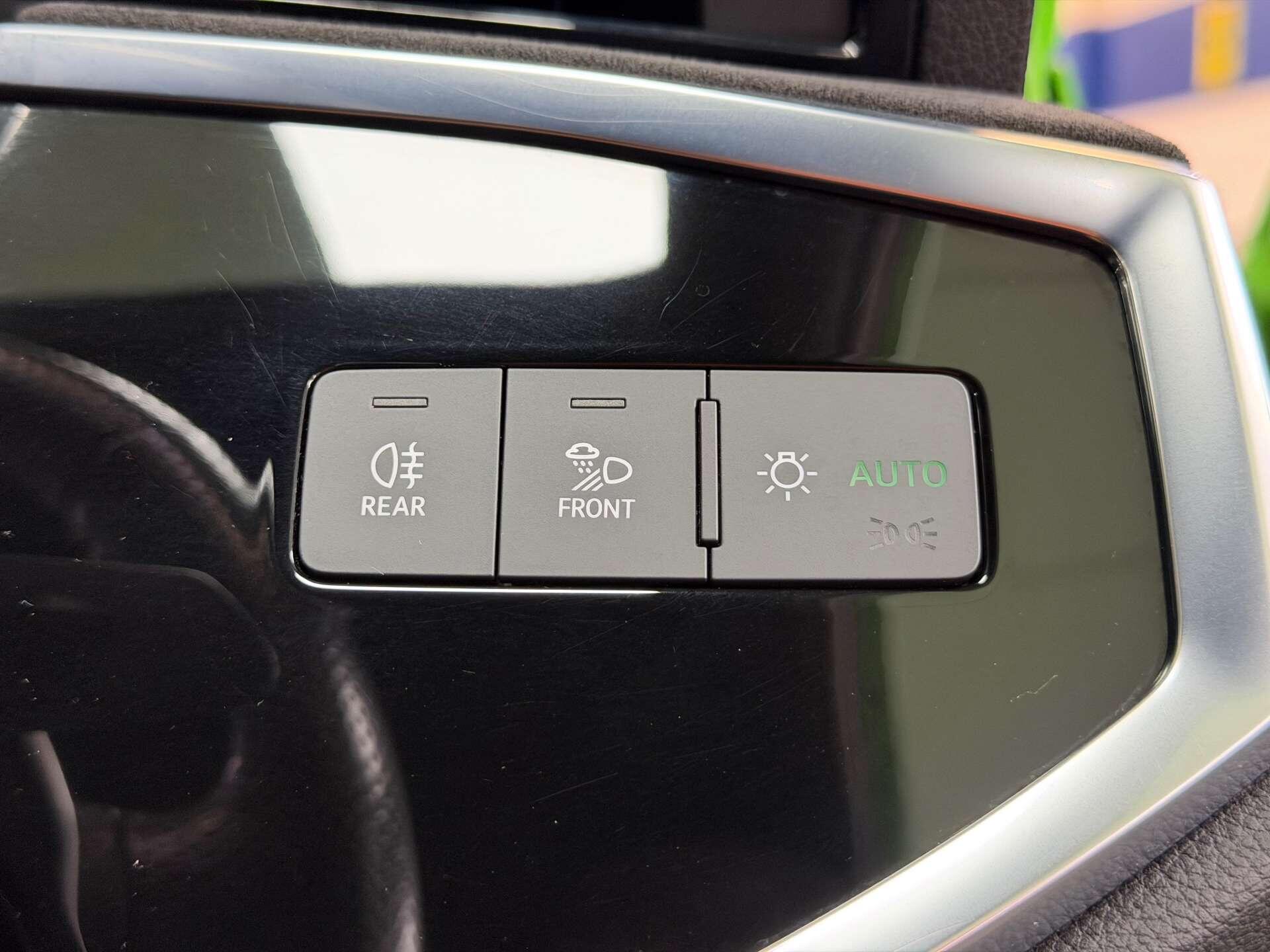 Audi RS Q3 view 47