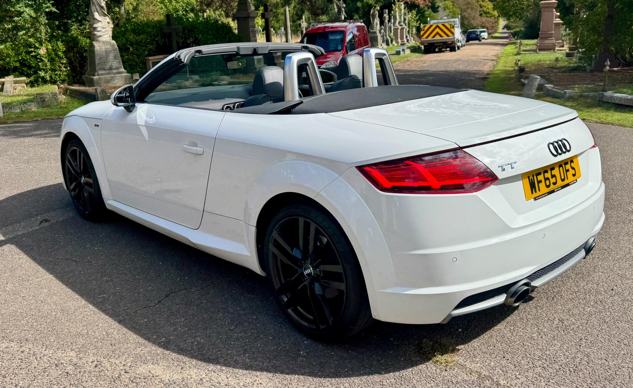 Audi TT view 13