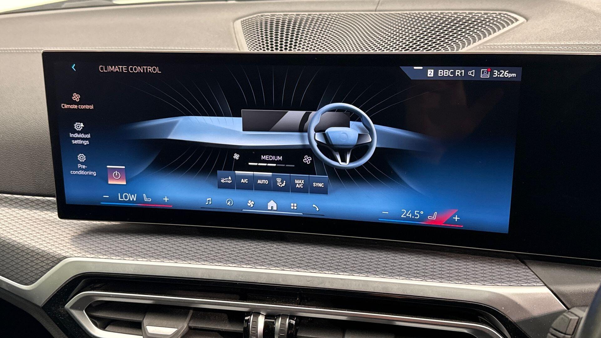 BMW i4 view 26