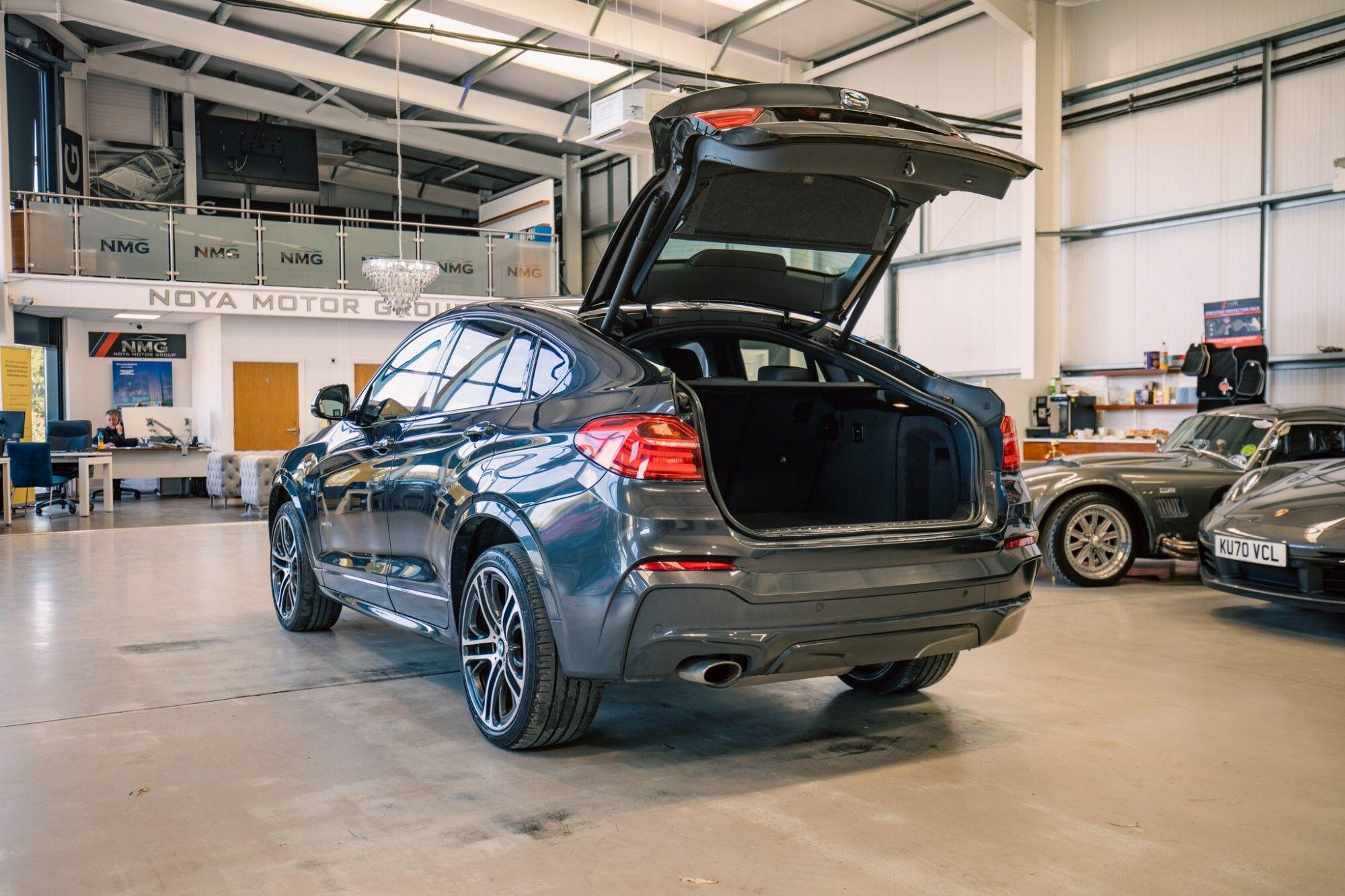 BMW X4 view 33