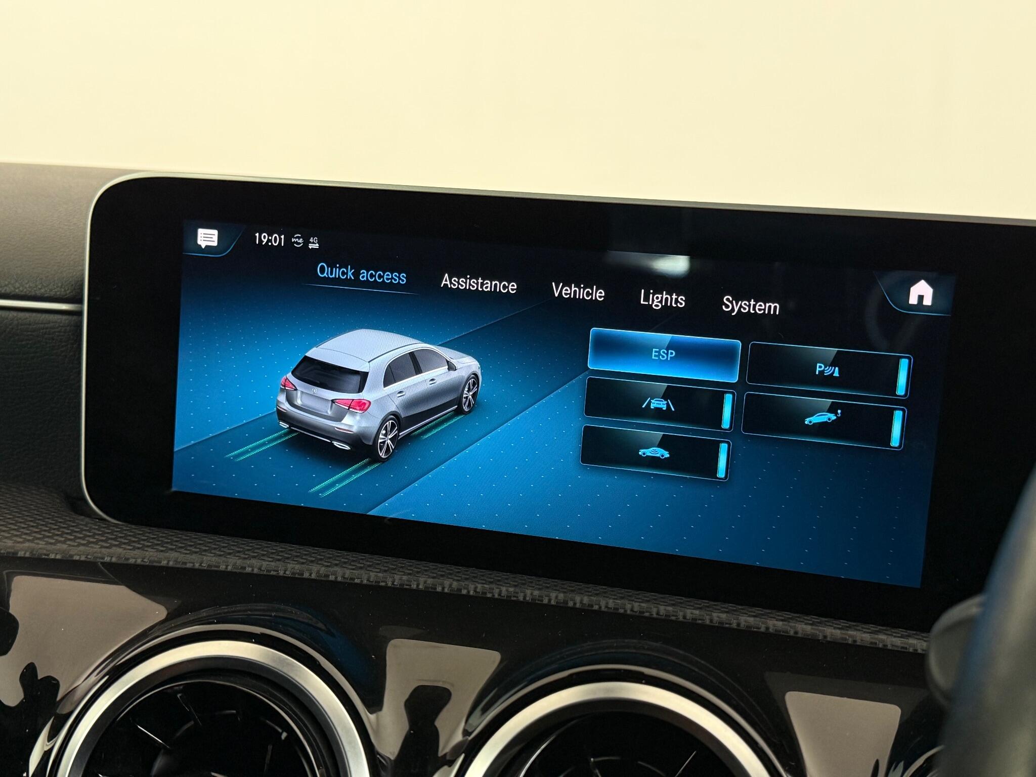 Mercedes-Benz A-Class view 29