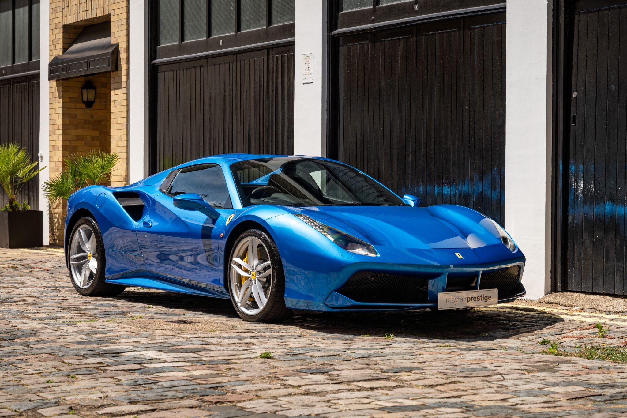 Ferrari 488 view 2