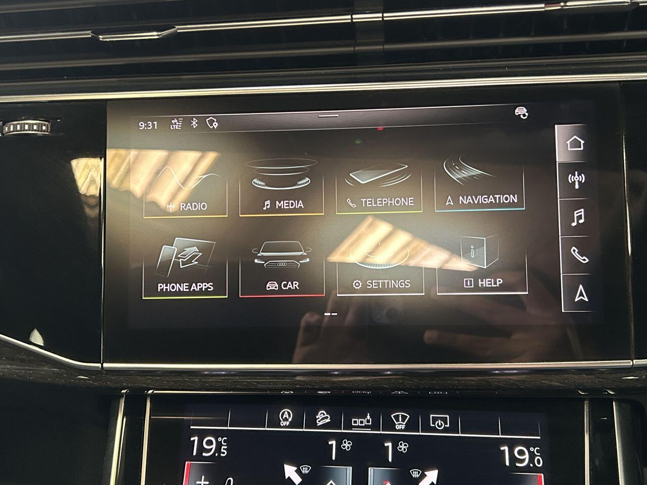 Audi Q7 view 53