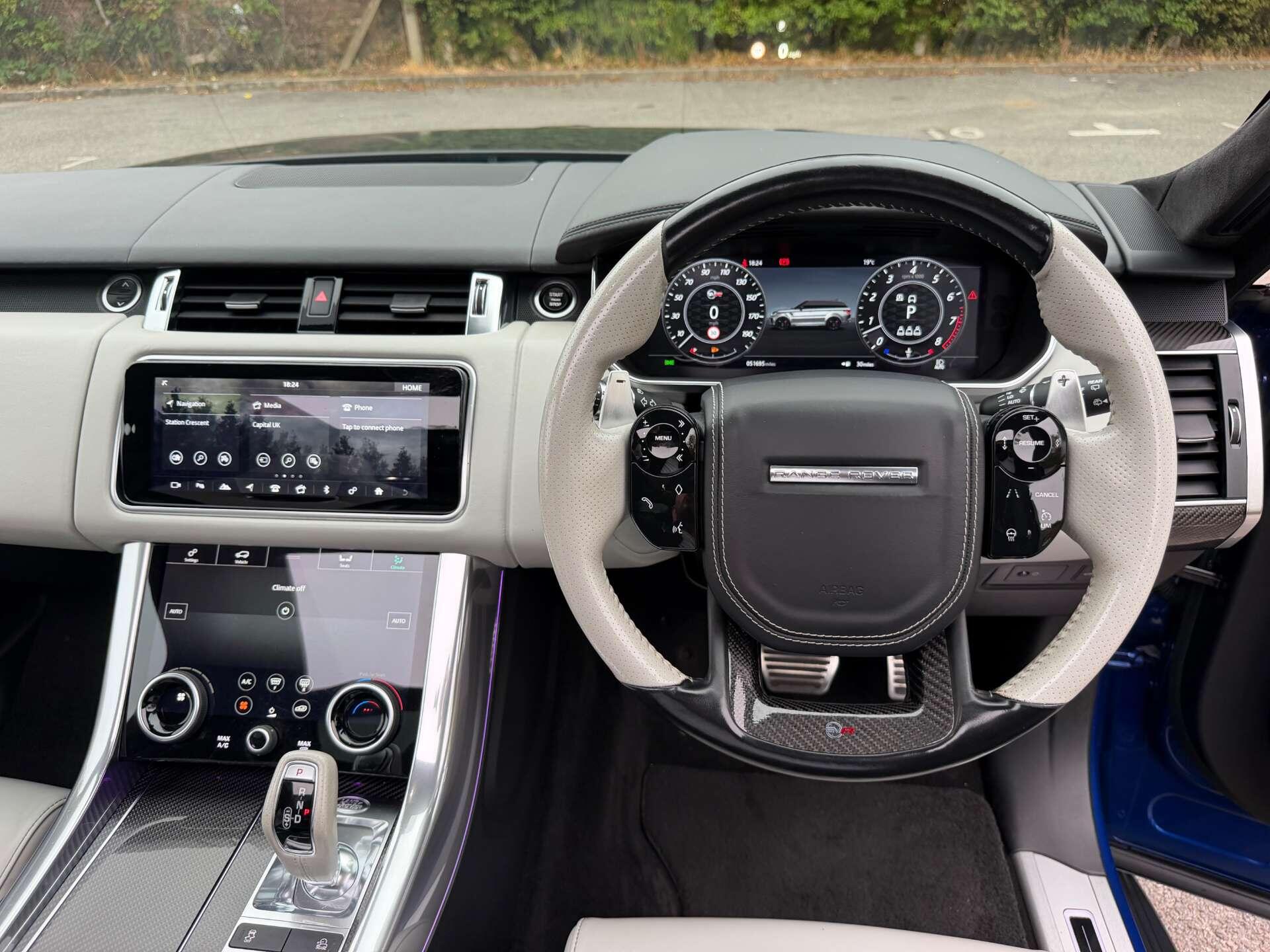 Land Rover Range Rover Sport view 40