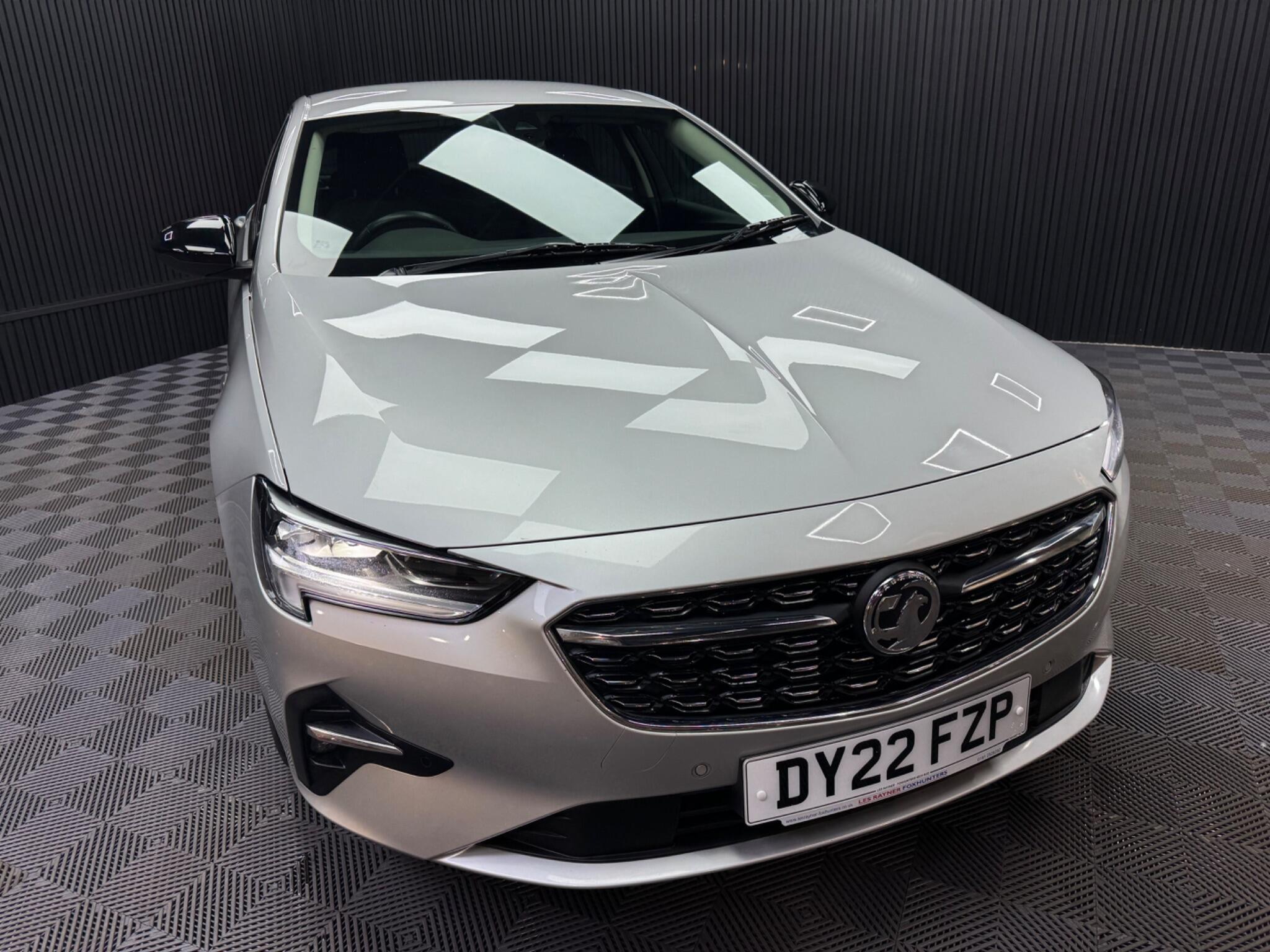 Vauxhall Insignia view 12