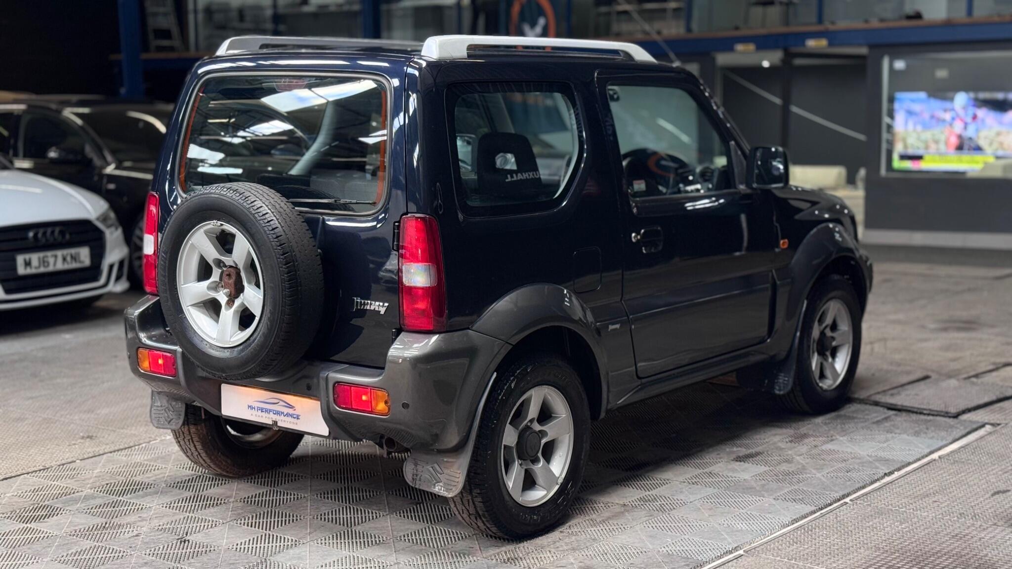 Suzuki Jimny view 36