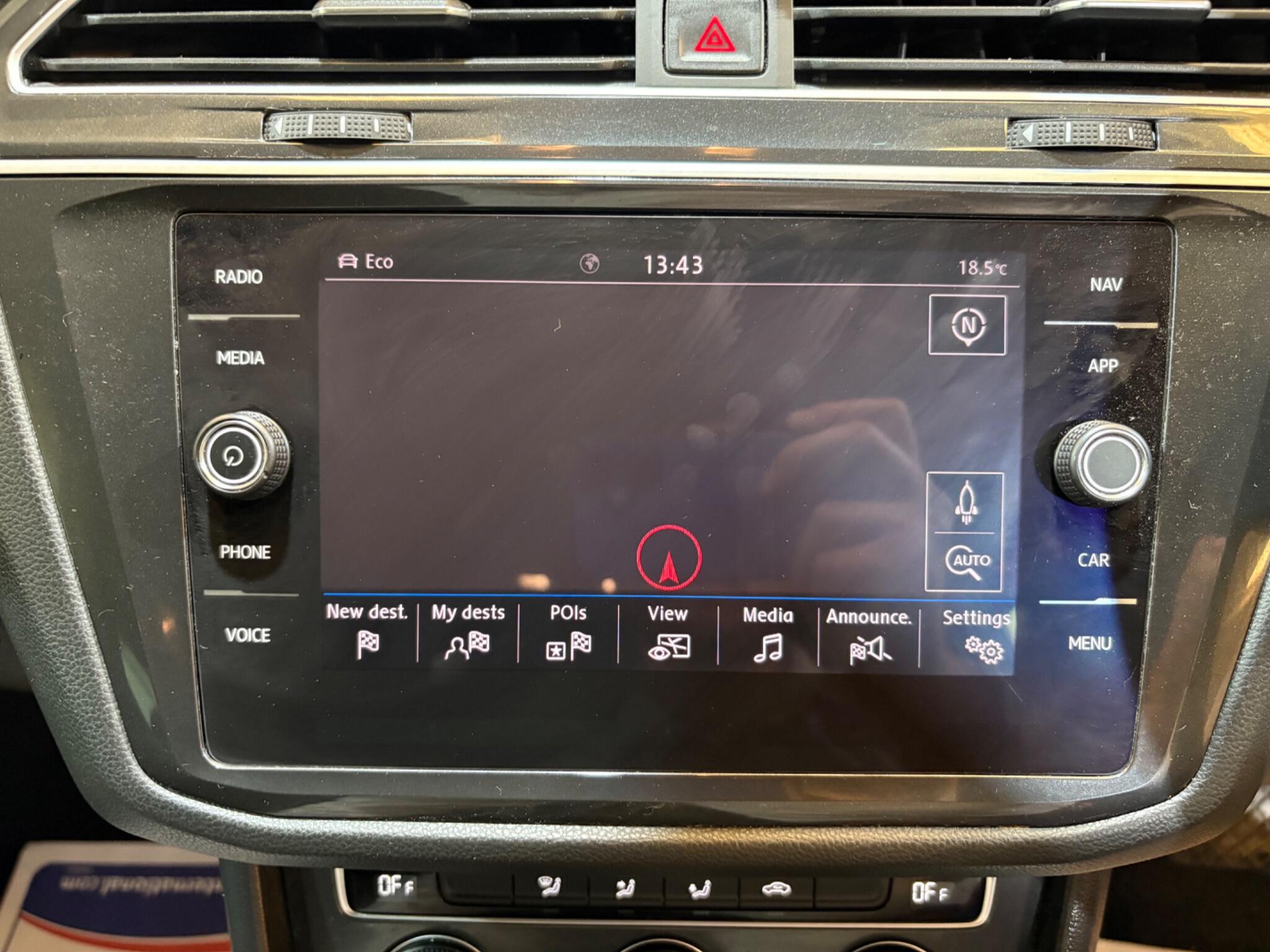 Volkswagen Tiguan view 19