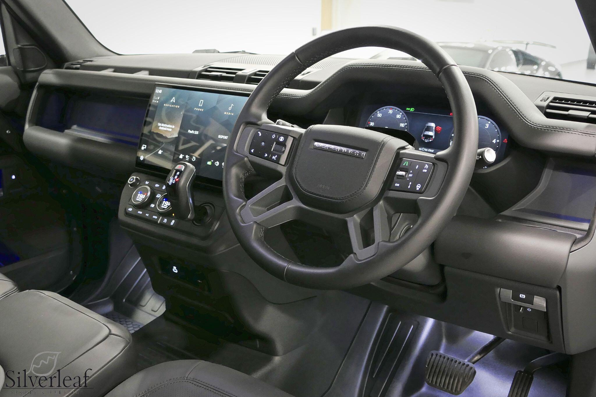 Land Rover Defender view 12
