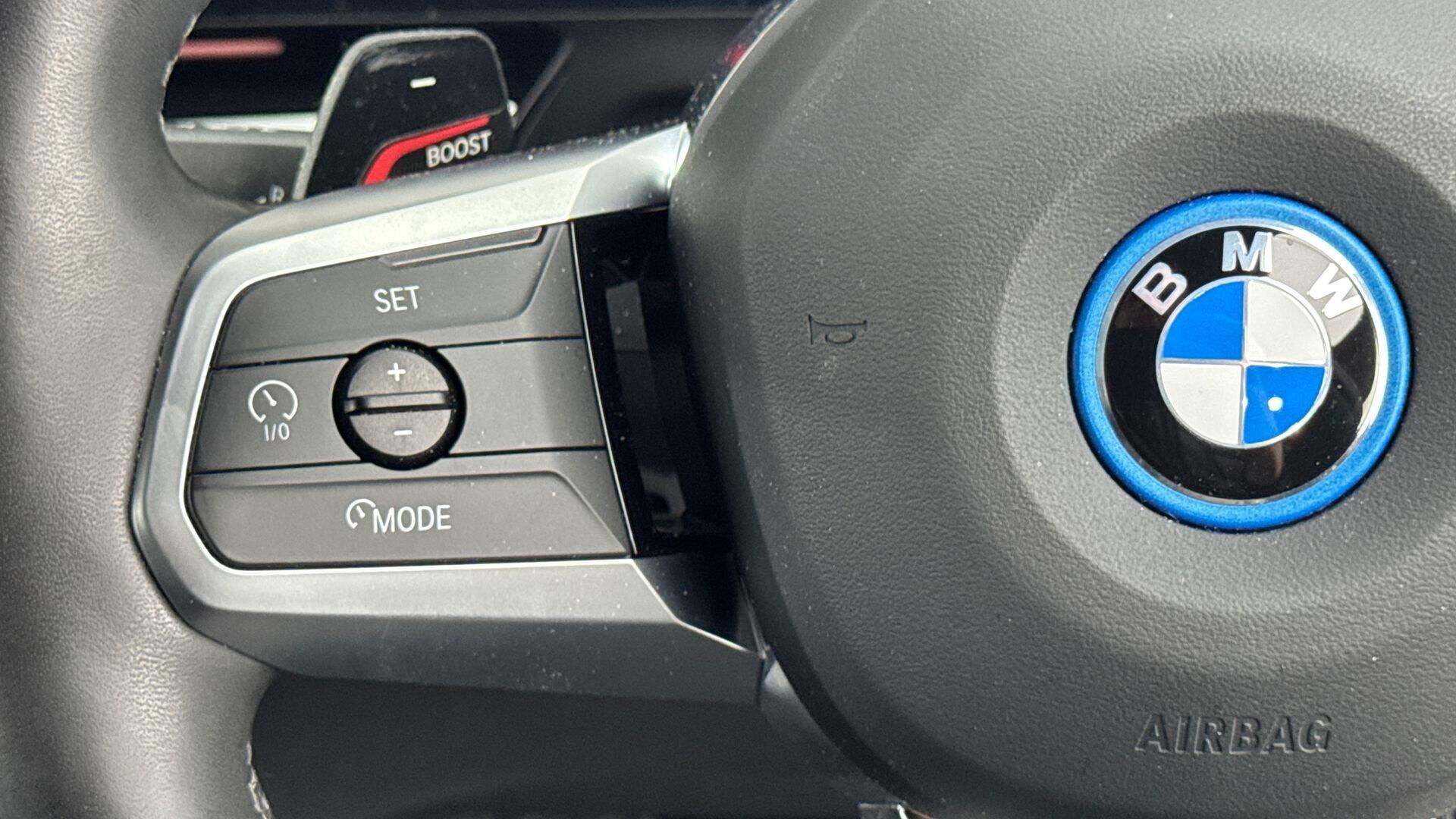 BMW 2 Series view 17