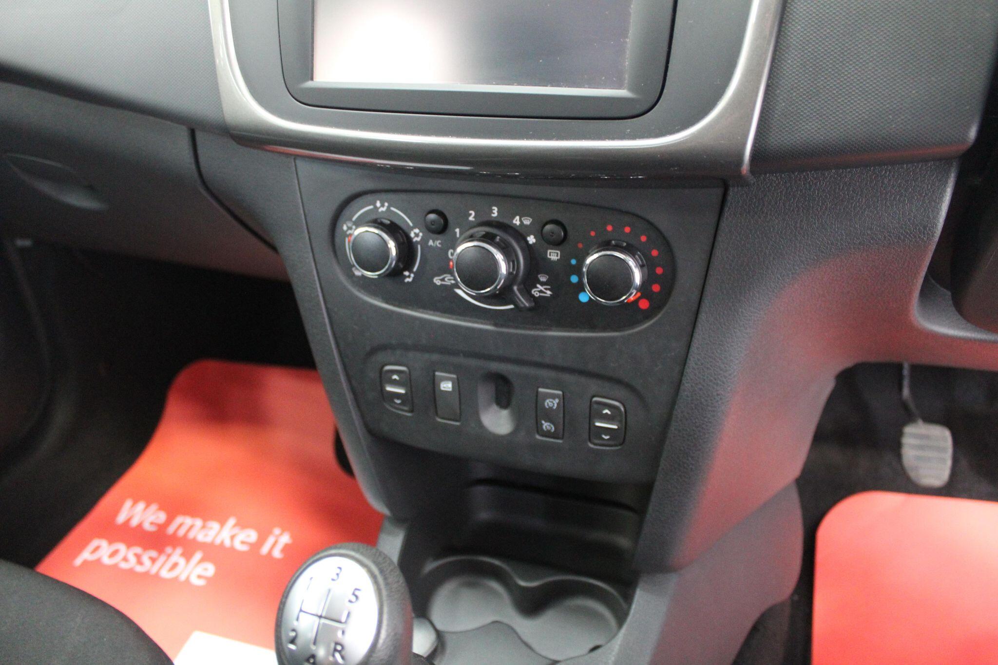 Dacia Sandero view 39