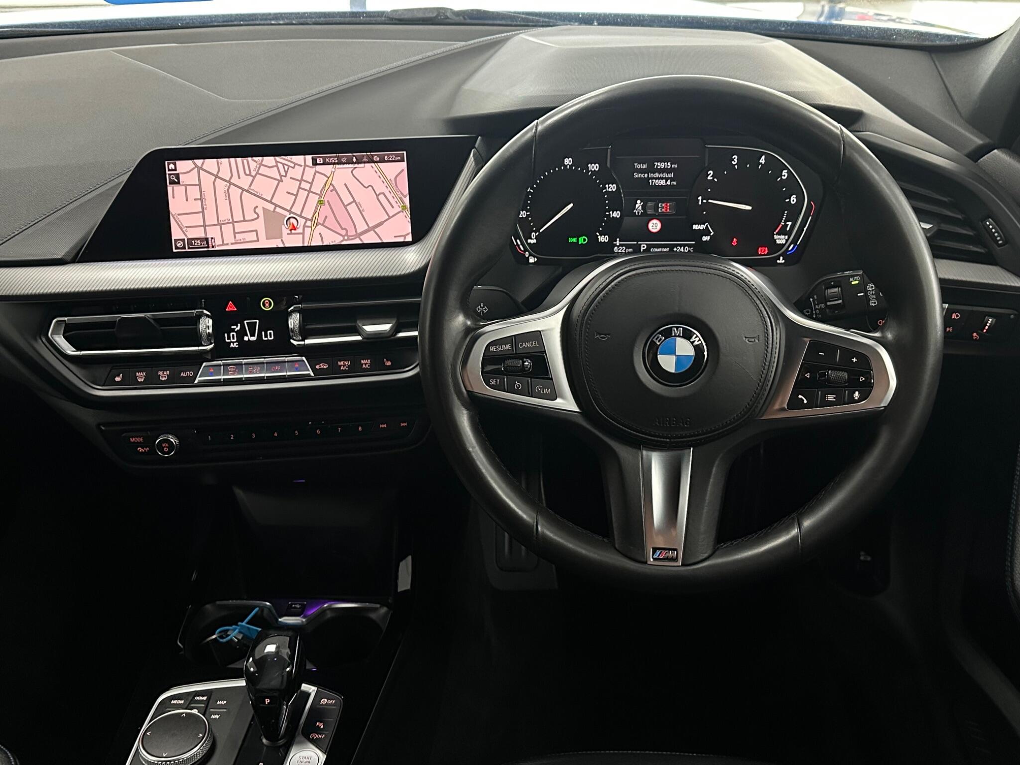 BMW 1 Series view 19