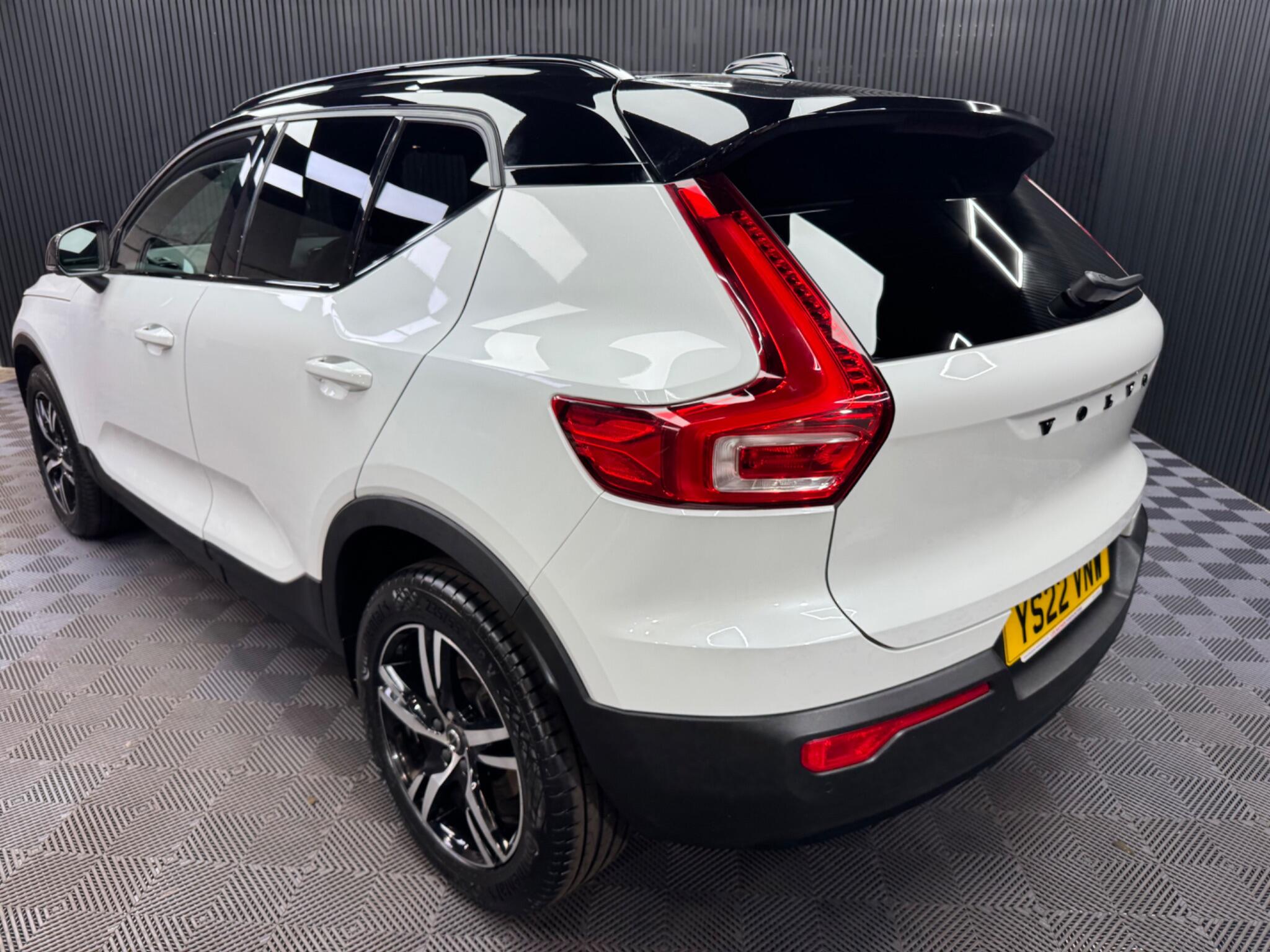 Volvo XC40 view 19