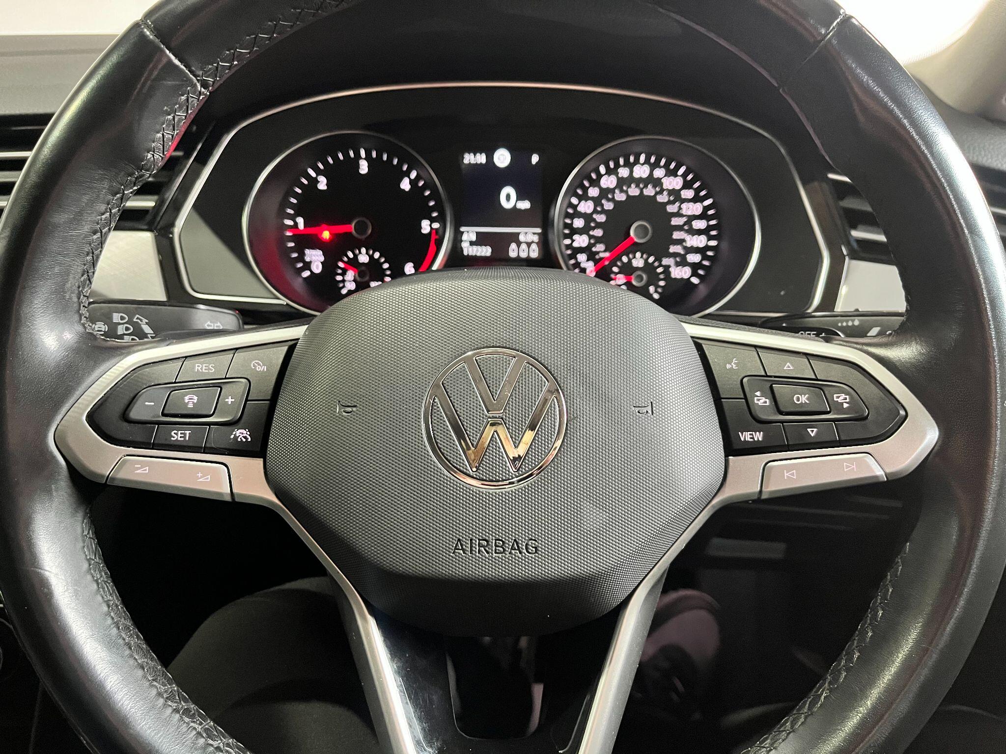 Volkswagen Passat view 51