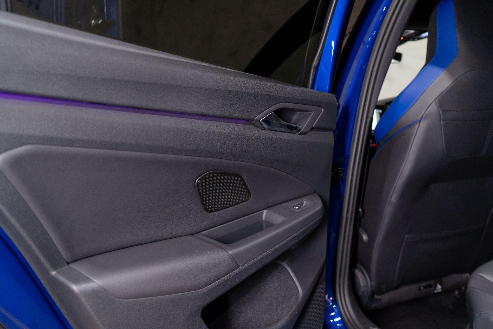 Volkswagen Golf view 19