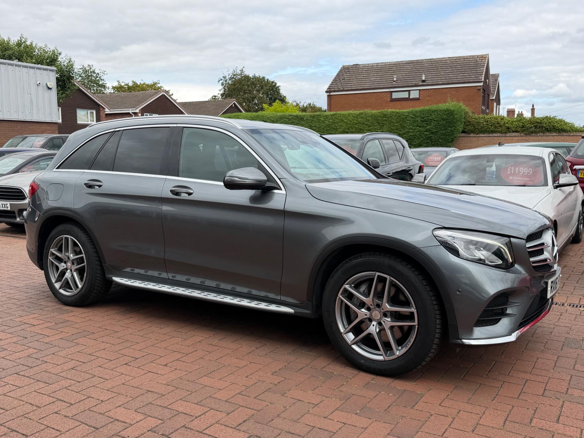 Mercedes-Benz GLC view 25