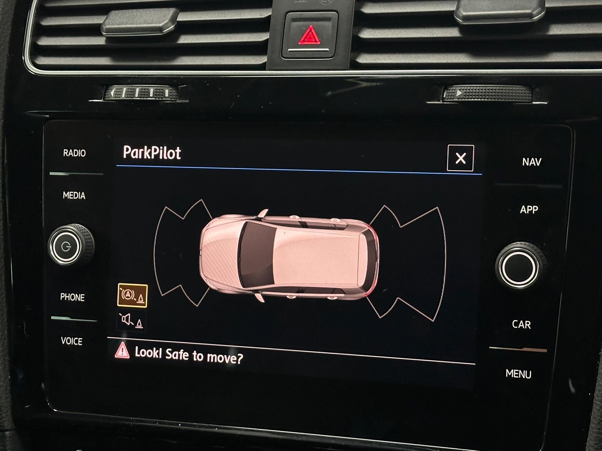 Volkswagen Golf view 30