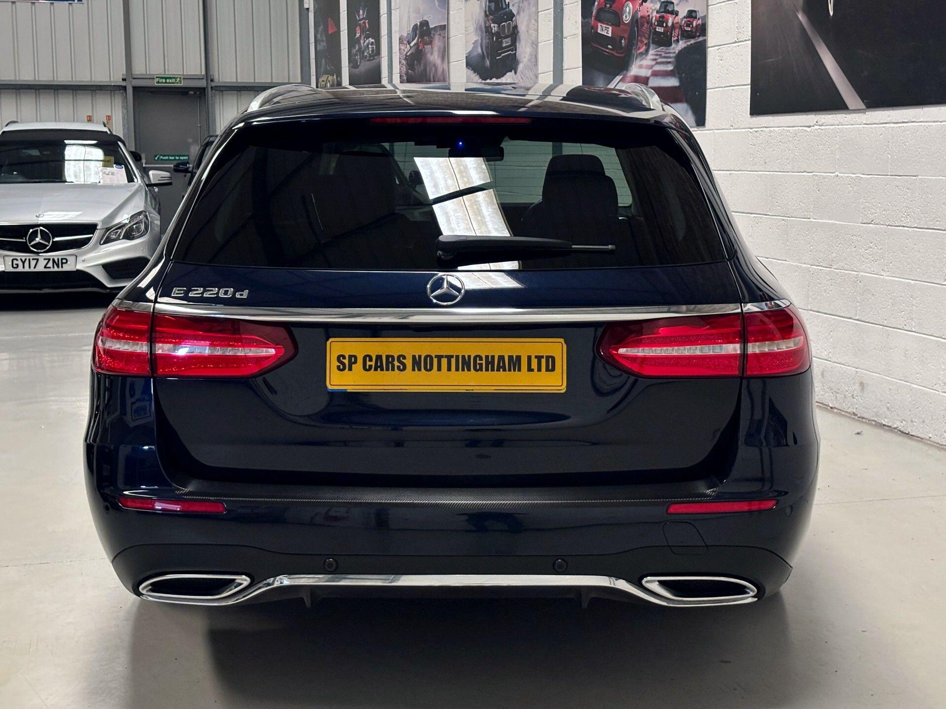 Mercedes-Benz E-Class view 39