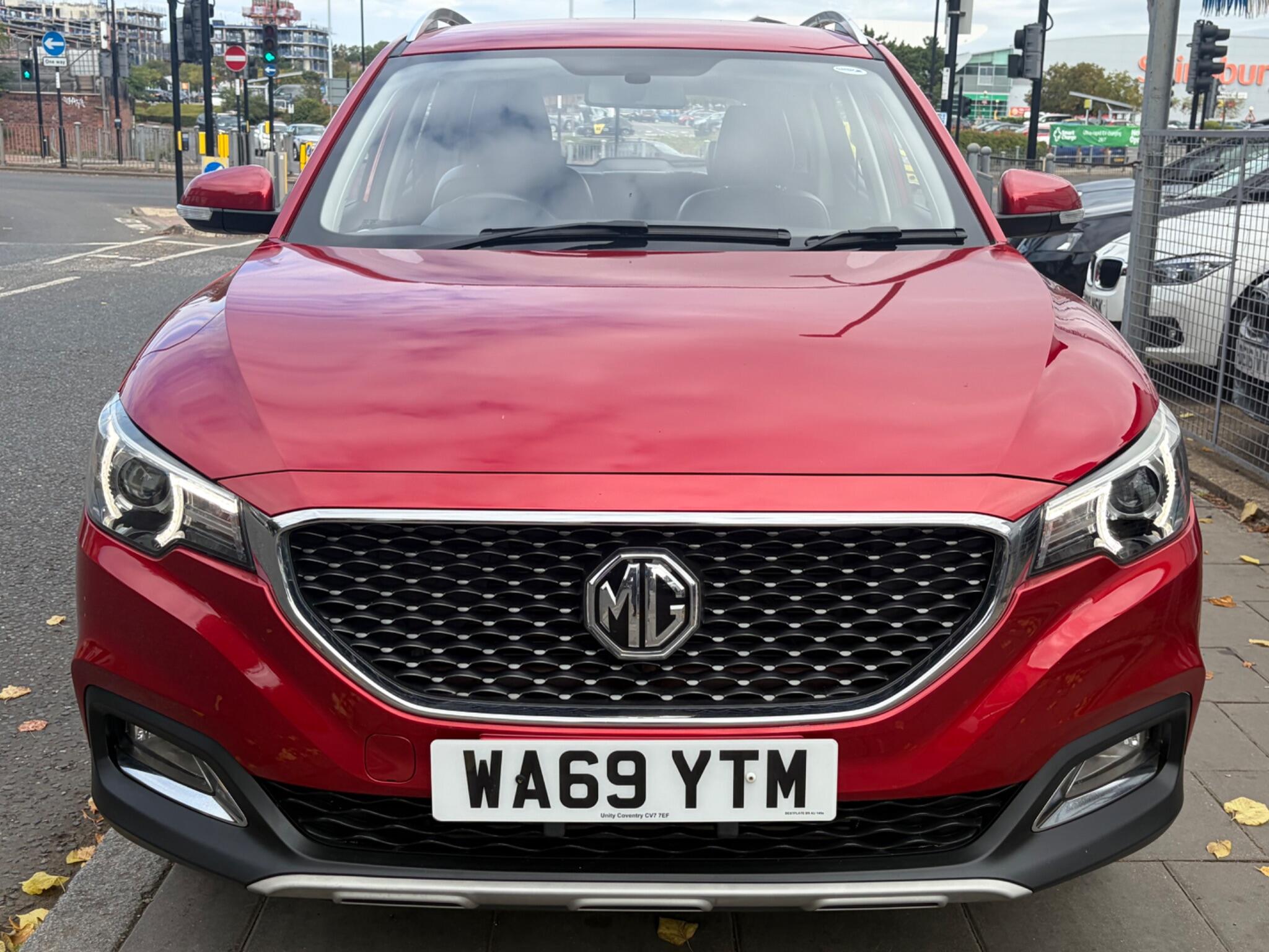 MG ZS view 8