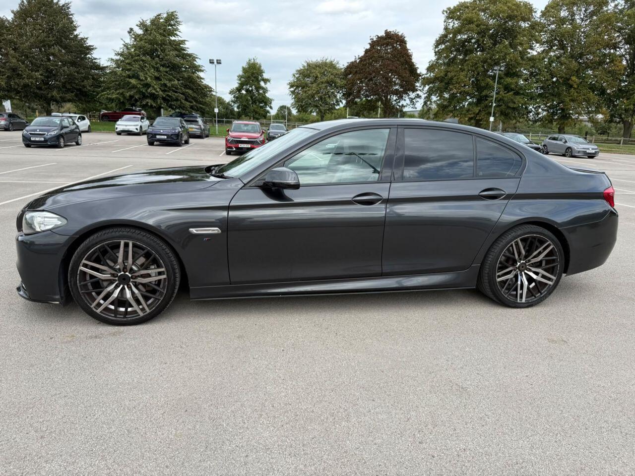 BMW 5 Series view 57