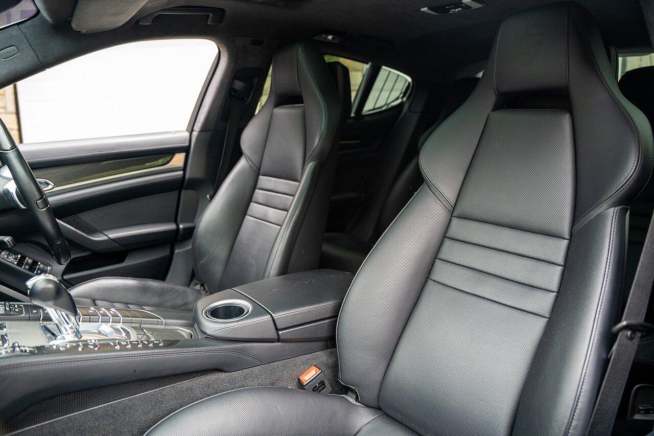 Porsche Panamera view 77