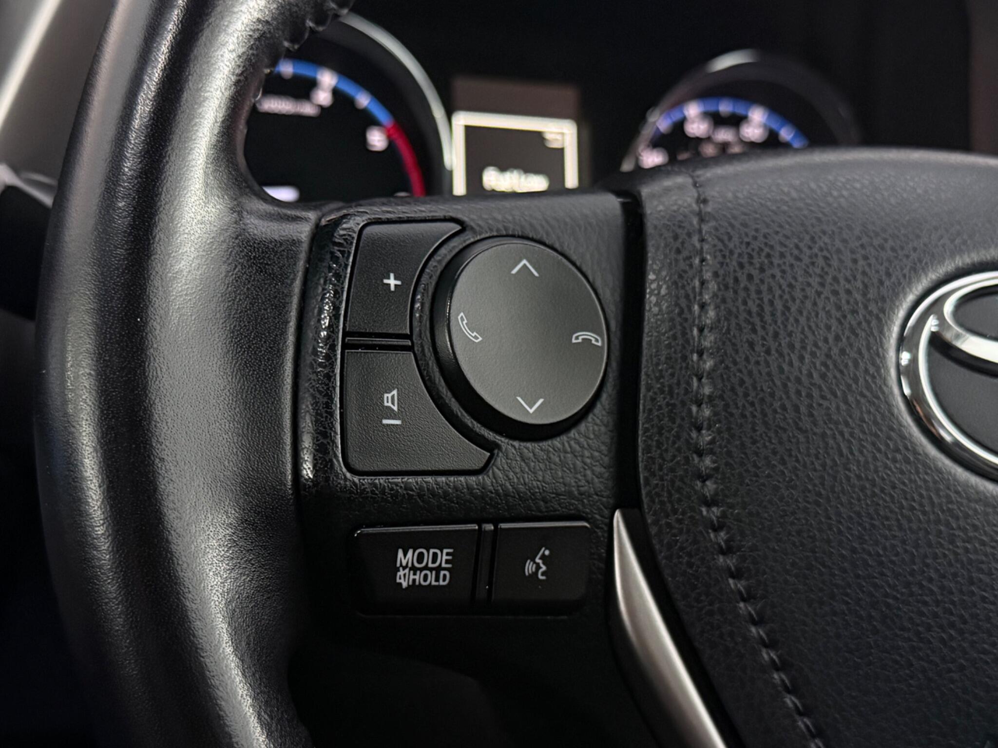 Toyota Rav4 view 13