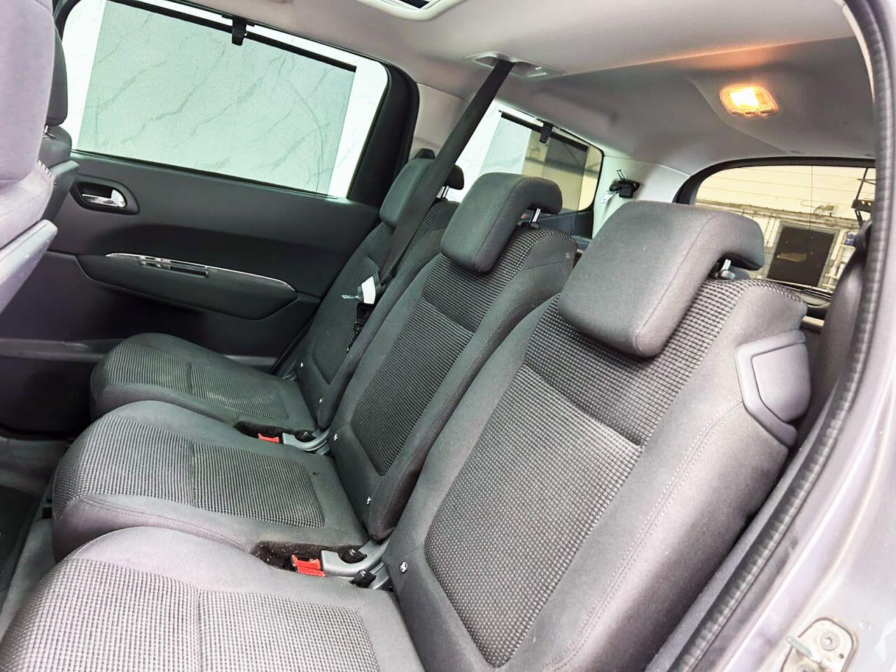Peugeot 5008 view 23