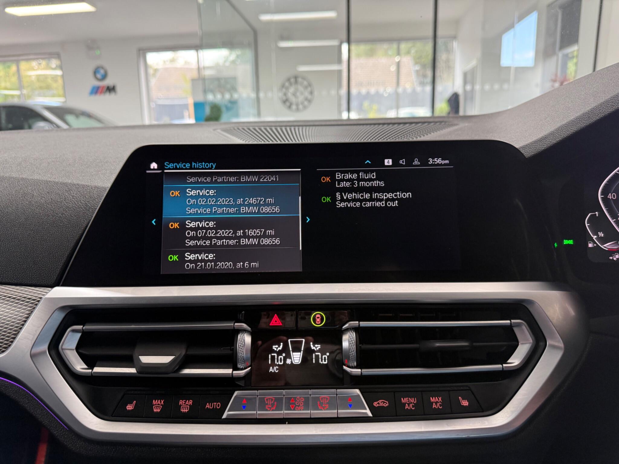 BMW 3 Series view 14