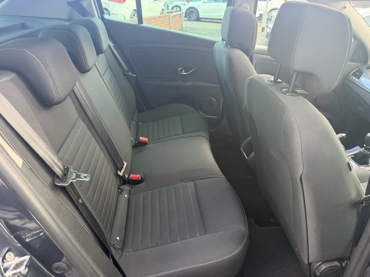 Renault Megane view 24