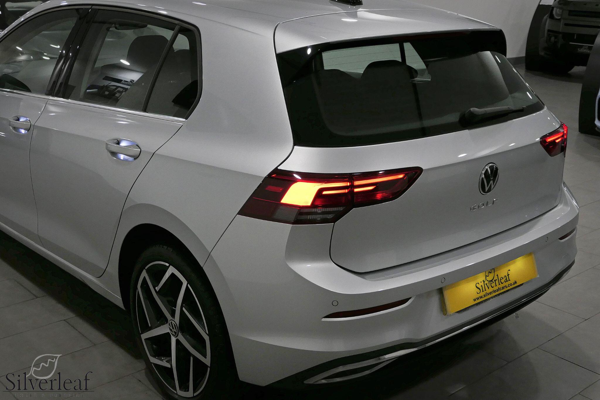 Volkswagen Golf view 33