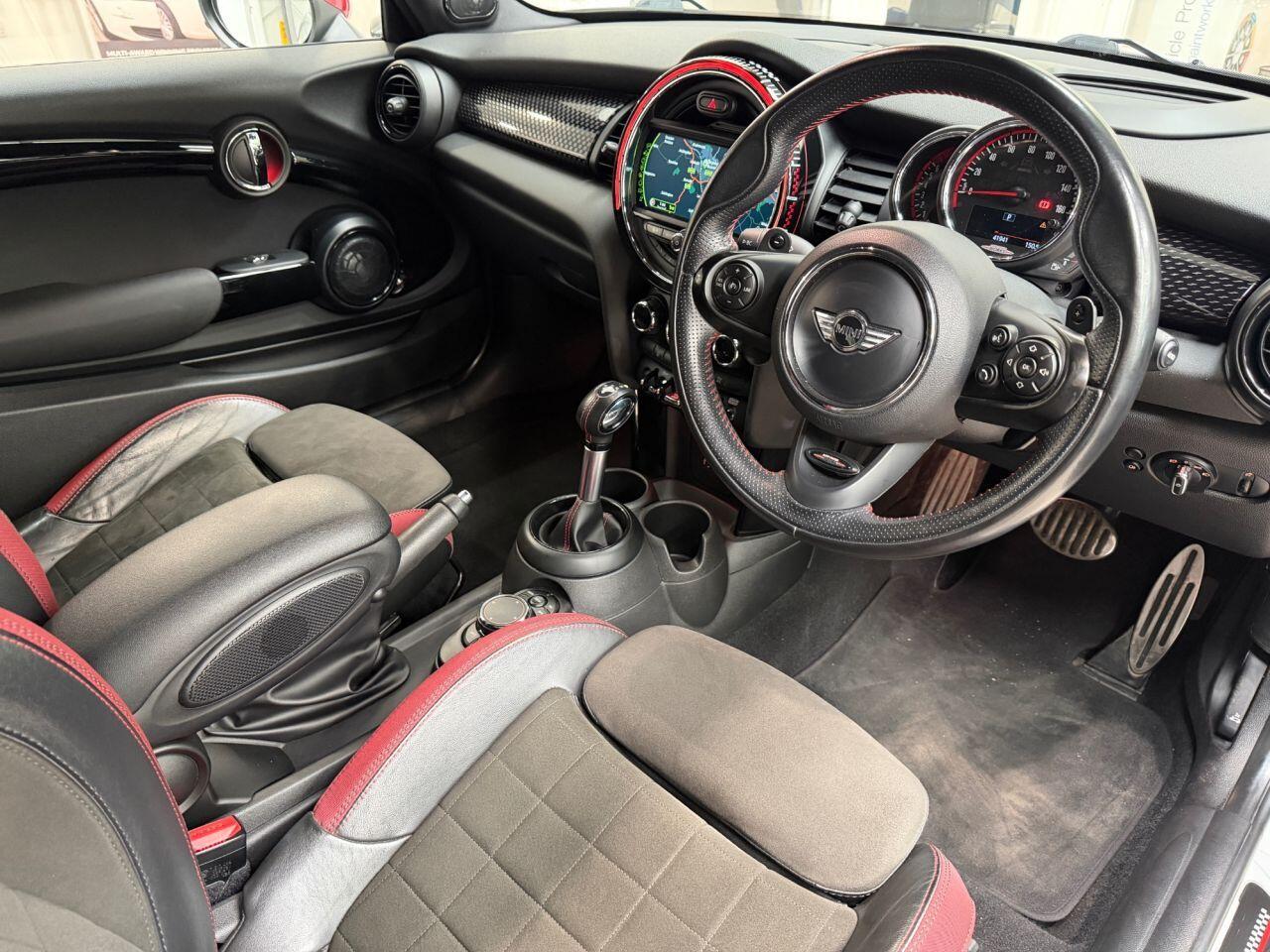 Mini Cooper view 26