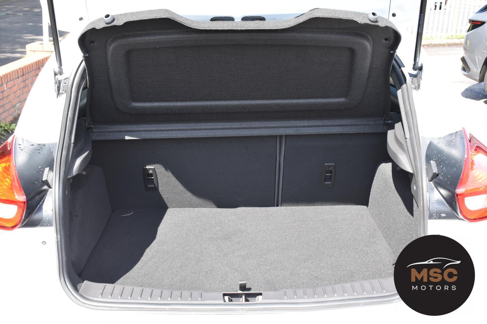 Ford Focus view 71