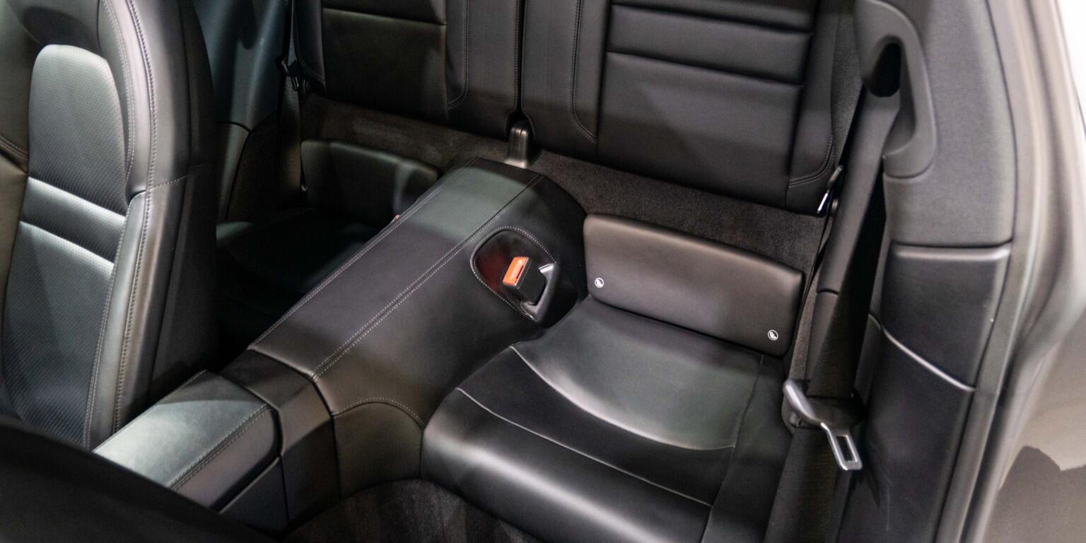 Porsche 911 view 20
