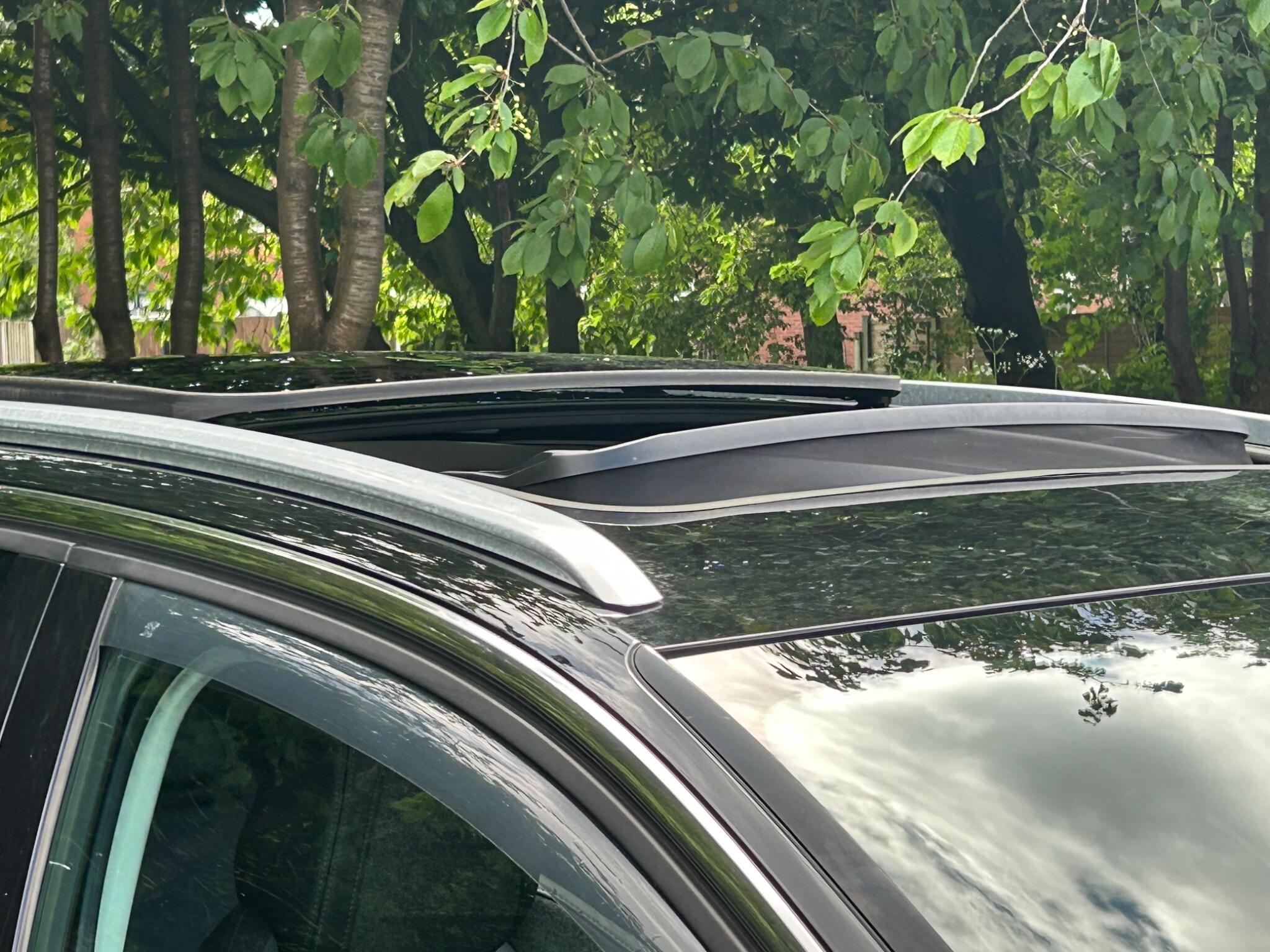 Peugeot 3008 view 45