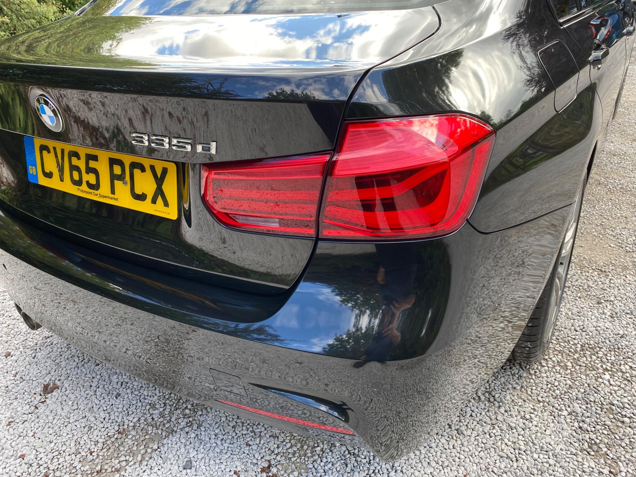 BMW 3 Series view 26