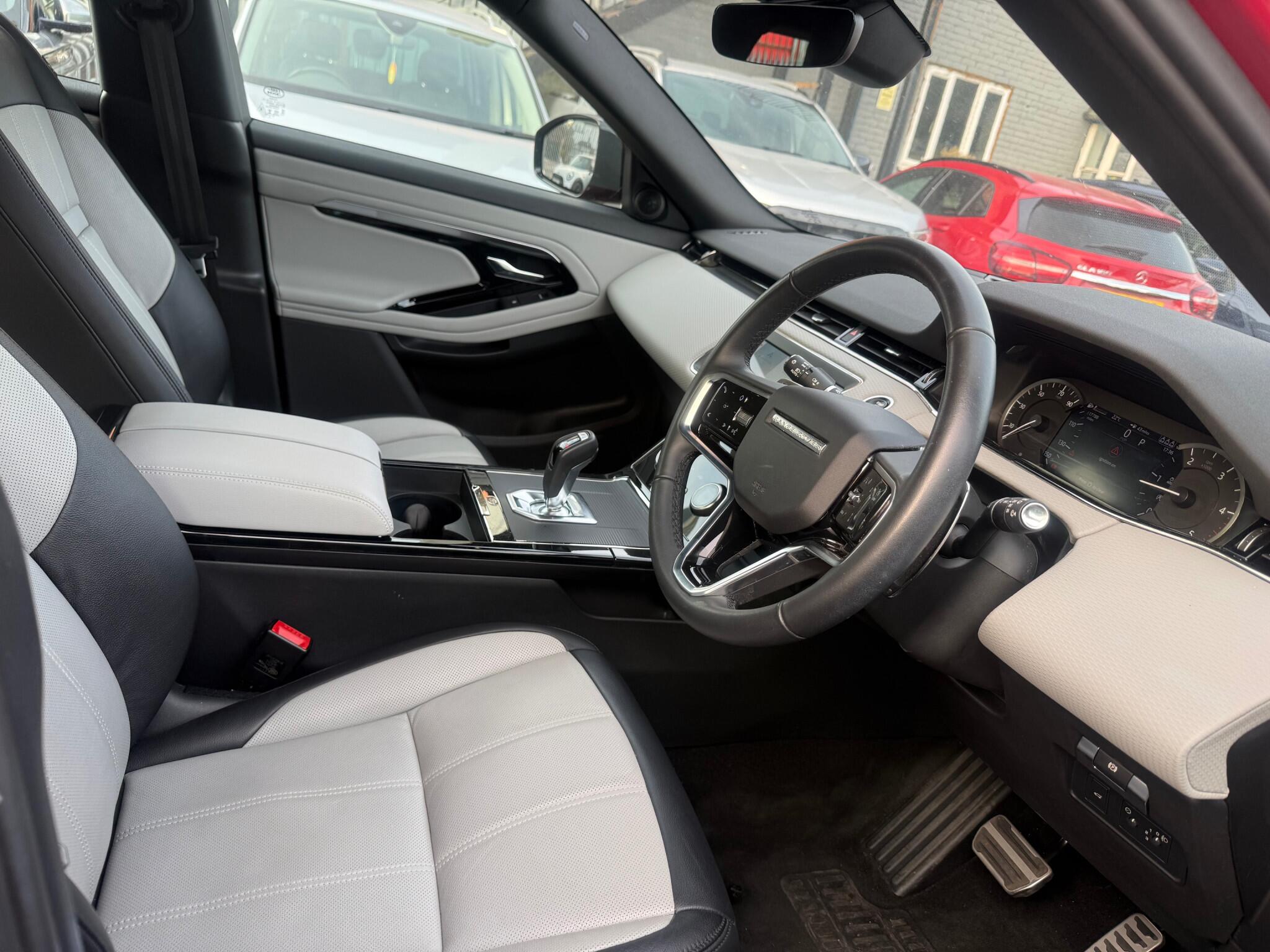 Land Rover Range Rover Evoque view 17