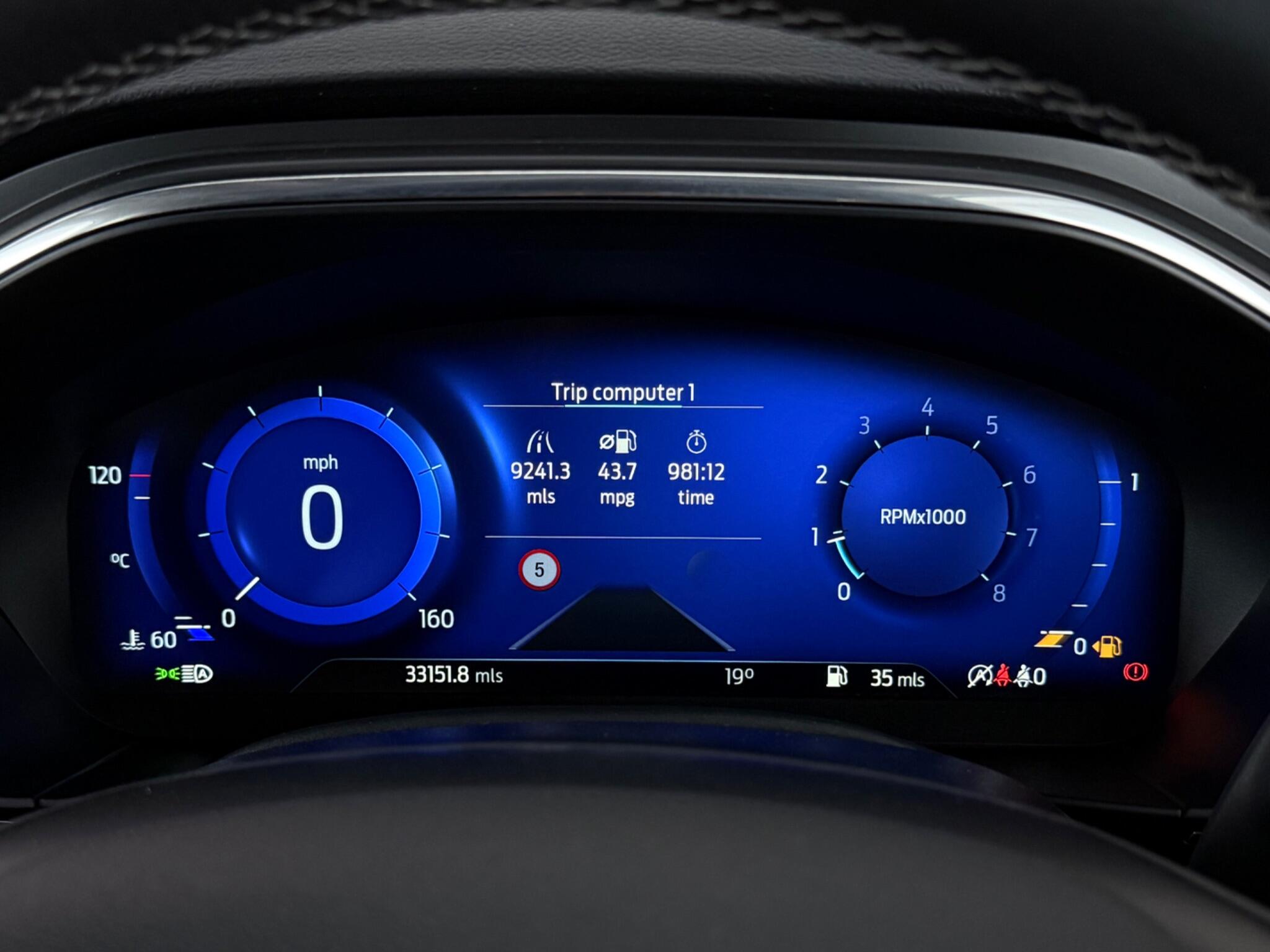 Ford Focus view 15