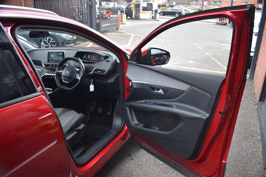 Peugeot 3008 view 25