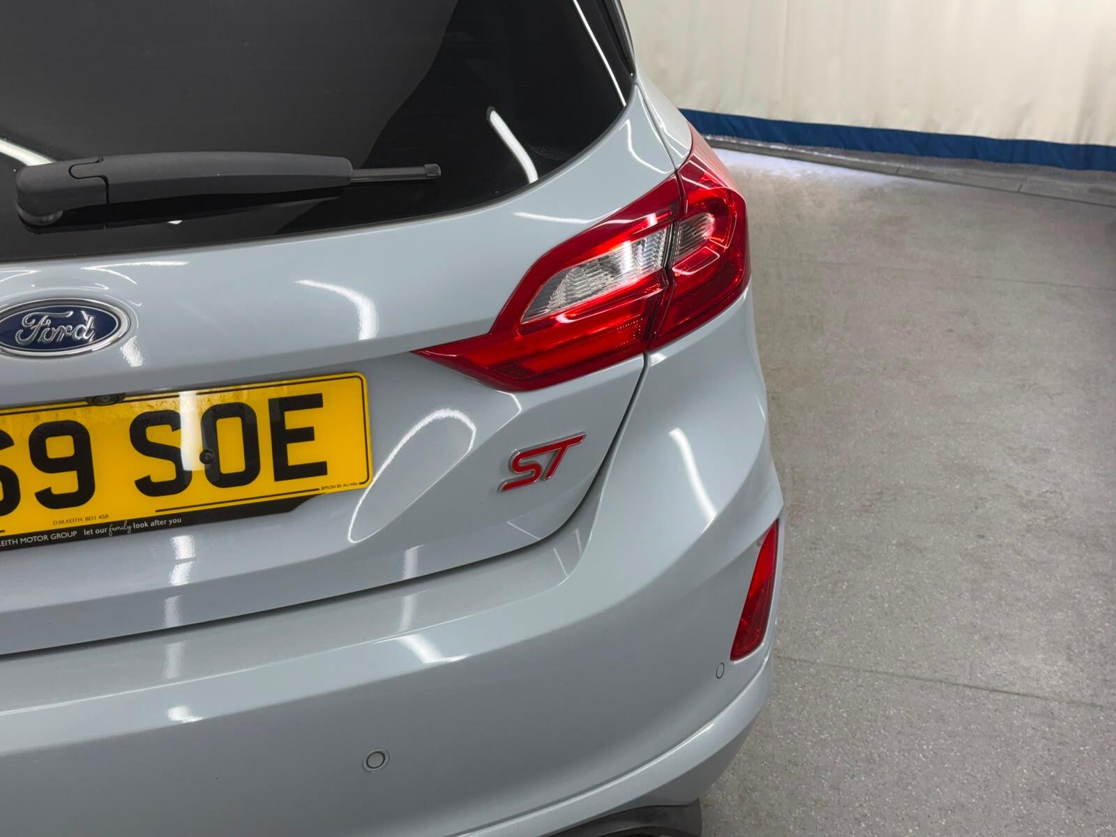 Ford Fiesta view 11