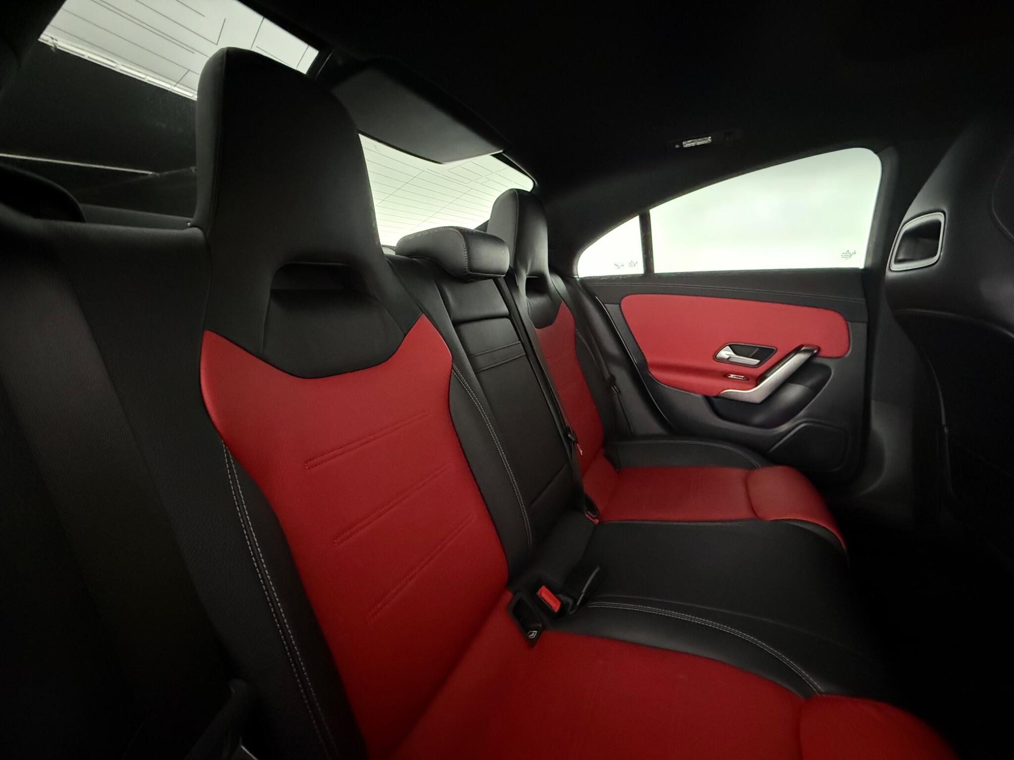 Mercedes-Benz Cla view 39