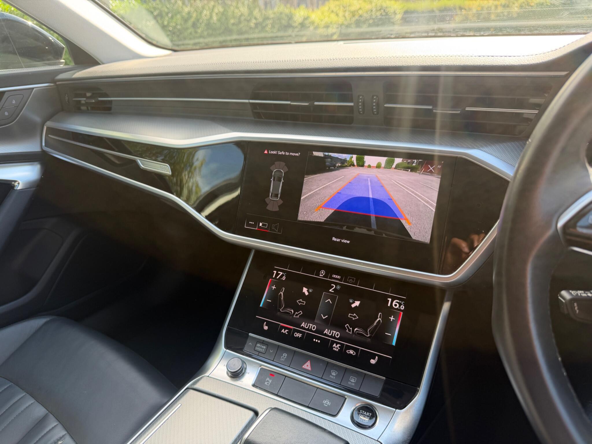 Audi A6 Saloon view 11