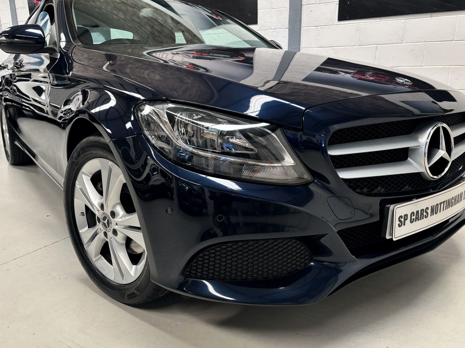 Mercedes-Benz C-Class view 19