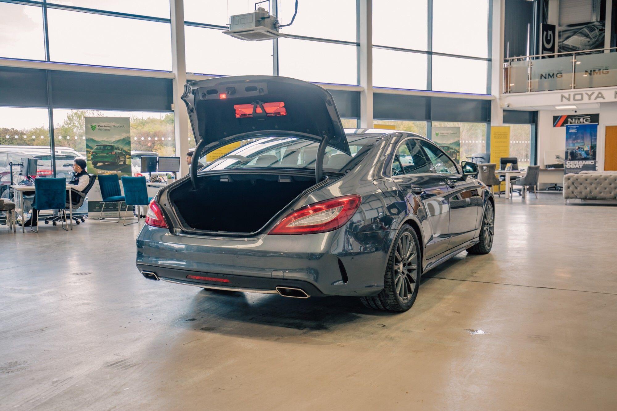 Mercedes-Benz CLS view 34