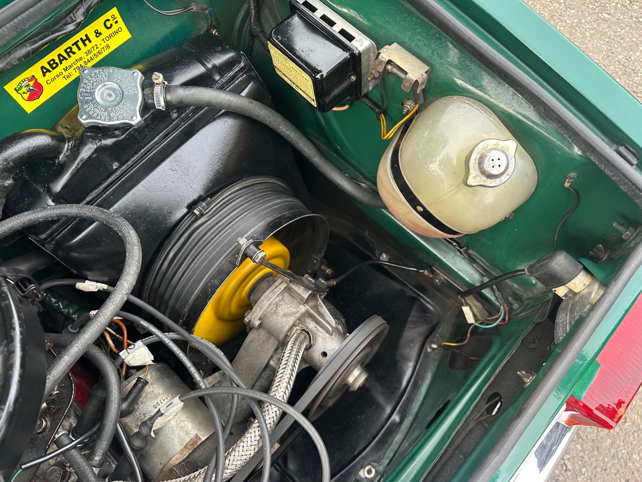 Fiat 850 view 23