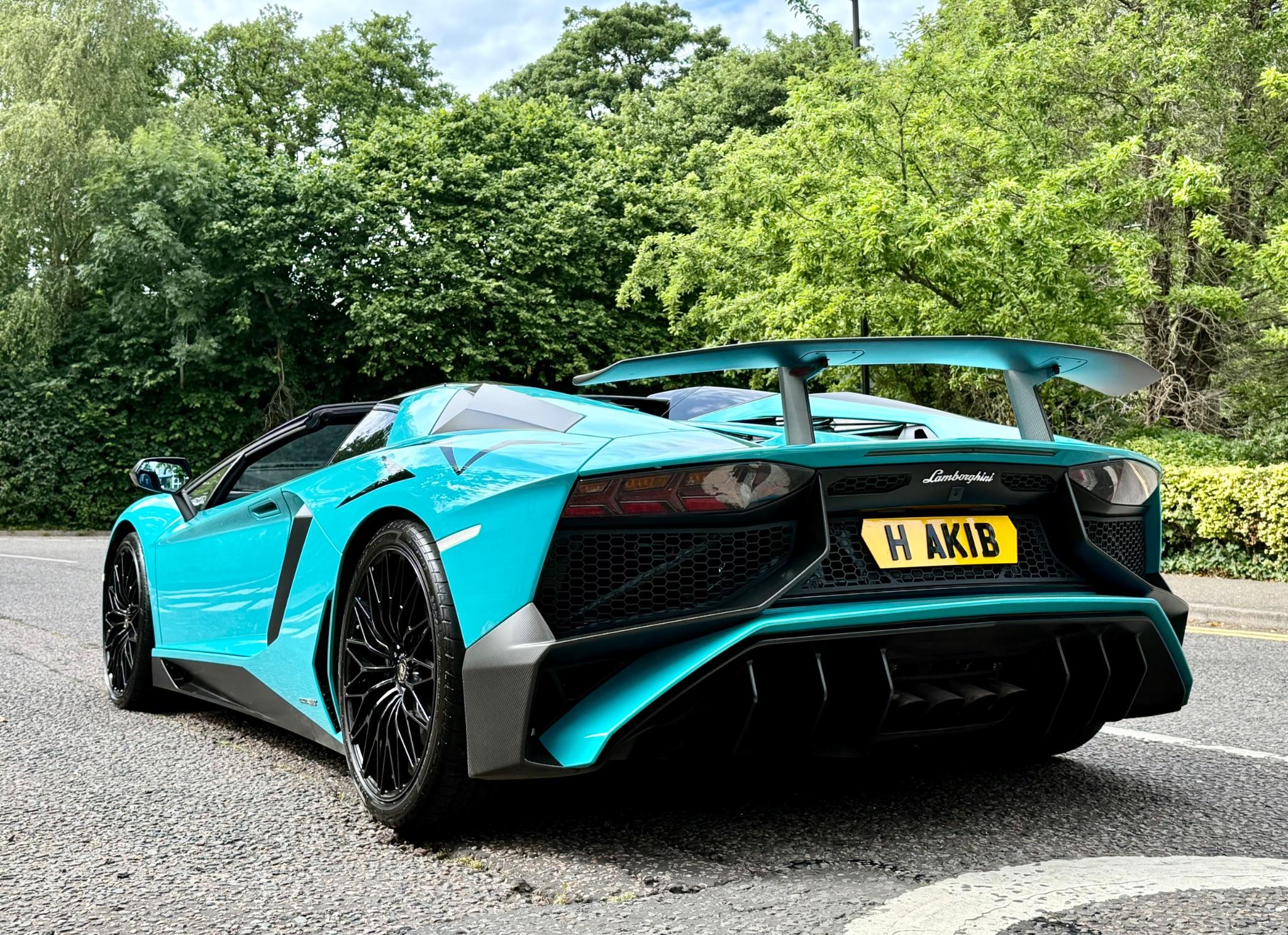 Lamborghini Aventador view 7