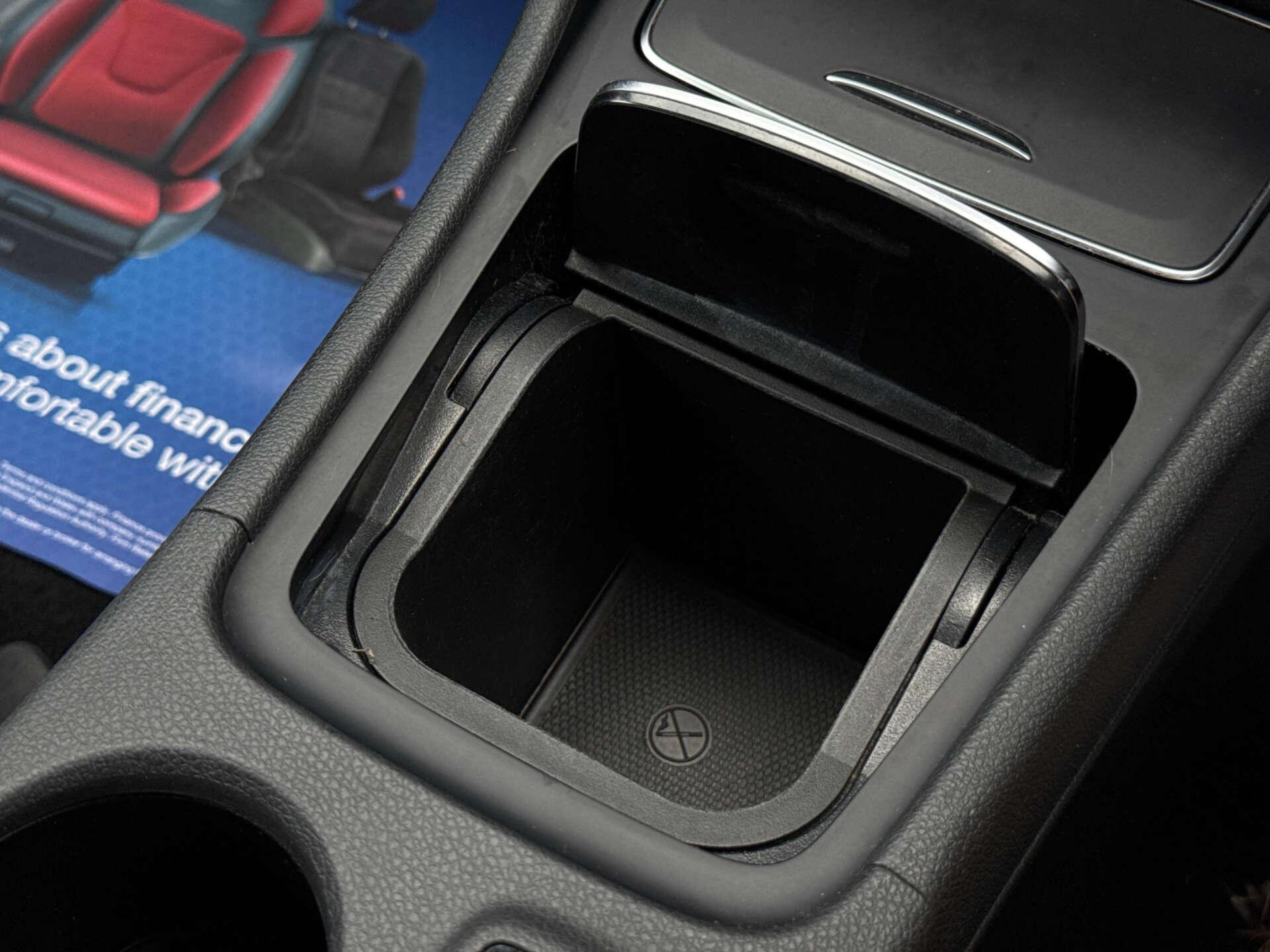 Mercedes-Benz Cla view 58