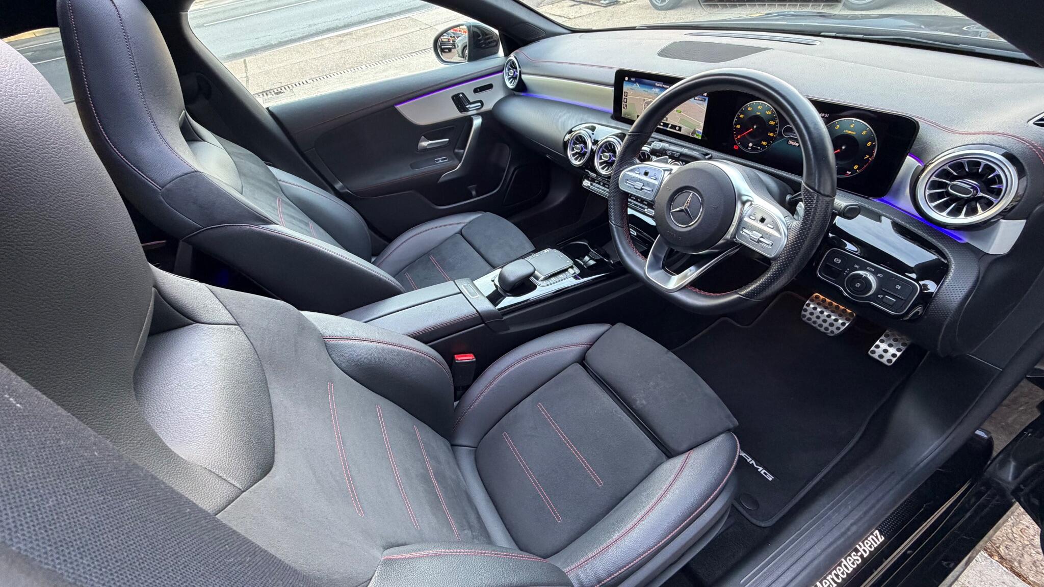 Mercedes-Benz Cla view 27